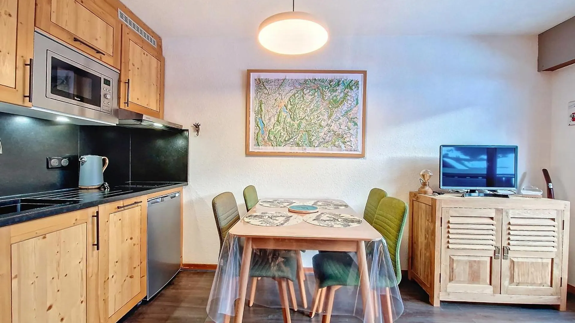 La Clusaz : Appartement 6 Pers Avec Wifi Et Parking, Animaux Admis - Fr-1-818-86 Apartment La Clusaz
